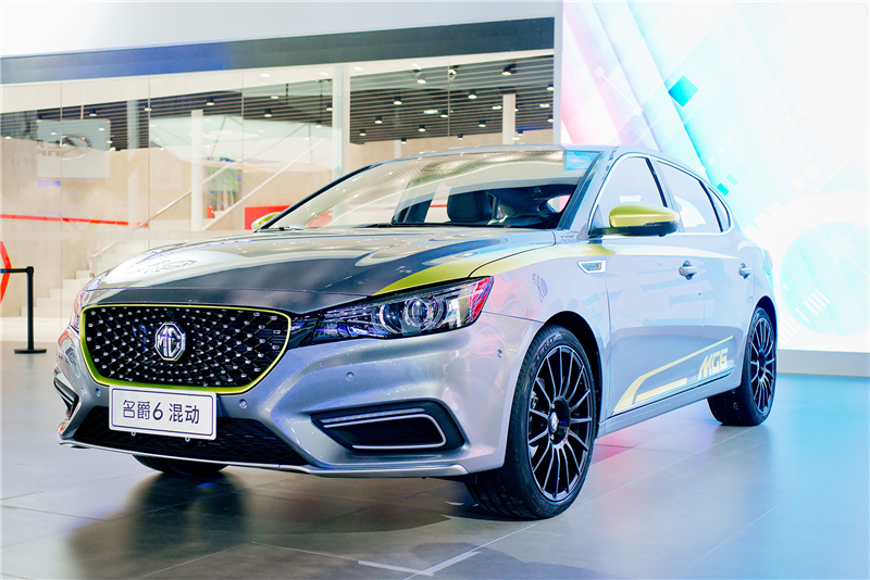 “豪華互聯網新能源轎跑”帶著一大波“爵不將就”的MG名爵新能源車向你靠近