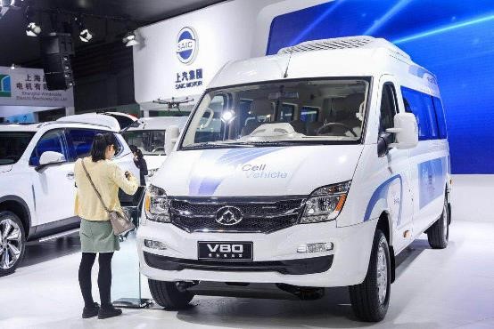 上汽創(chuàng)新產(chǎn)品“駛?cè)搿?017工博會