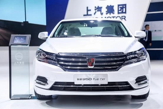 上汽創(chuàng)新產(chǎn)品“駛?cè)搿?017工博會