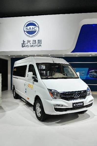 上汽創(chuàng)新產(chǎn)品“駛?cè)搿?017工博會