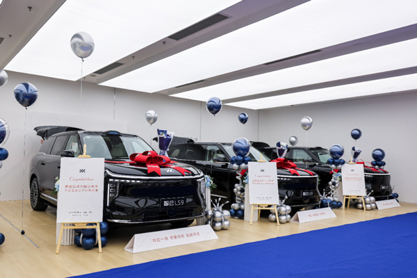 上汽集團的2025敘事：看轉型之深，觀業績之韌，見格局之新